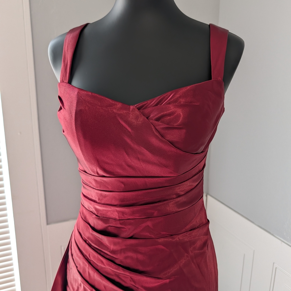 Source Unknown Rich Red Maxi Dress